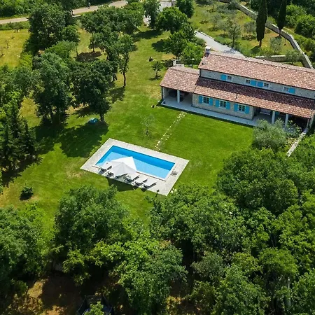 Casa de Férias B&l Pula