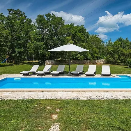 B&l Ferienhaus Pula
